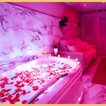 B Unique Jacuzzi I Cinema * Gaillard