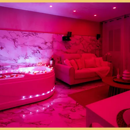 B Unique Jacuzzi I Cinema * Gaillard