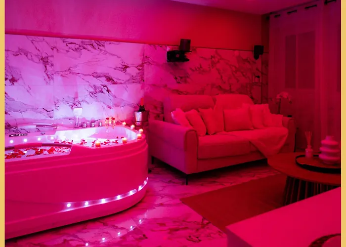B Unique Jacuzzi I Cinema * Gaillard